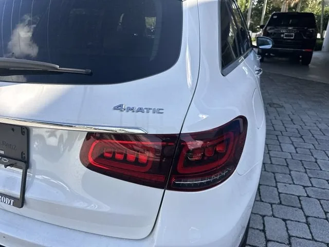 2022 Mercedes-Benz GLC GLC 300 photo 39