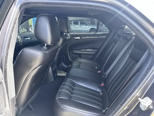 2023 Chrysler 300 300S photo 27