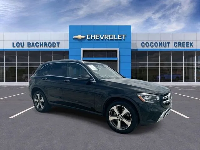 2022 Mercedes-Benz GLC GLC 300 photo 2