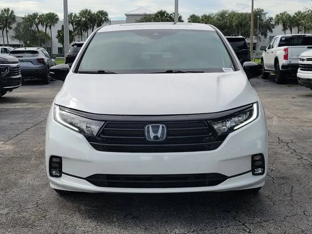 2024 Honda Odyssey Sport photo 8