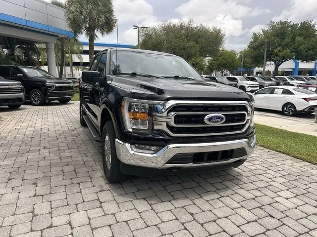 2023 Ford F-150 XL photo 17