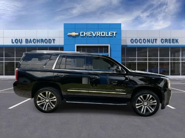 2019 GMC Yukon Denali photo 9