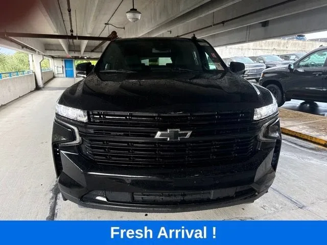 2023 Chevrolet Suburban RST photo 18
