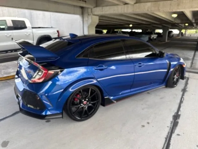 2019 Honda Civic Type R Touring photo 17
