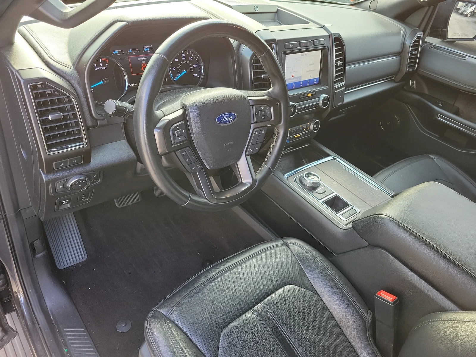 2021 Ford Expedition Limited photo 14