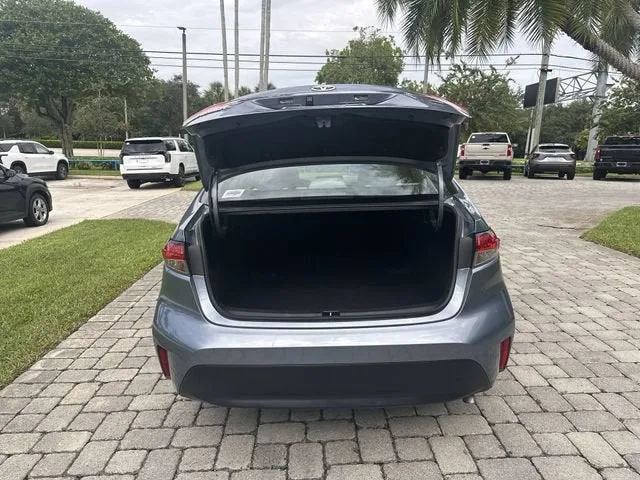 2024 Toyota Corolla LE photo 28