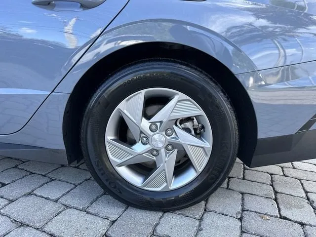 2025 Hyundai Sonata SE photo 11