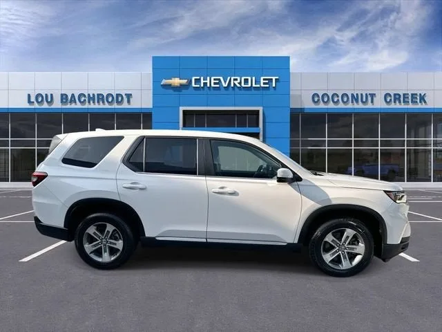 2023 Honda Pilot EX-L 7 Passenger photo 9