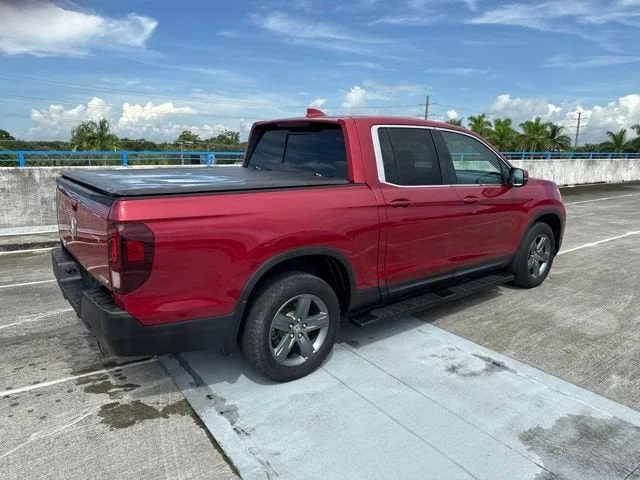 2023 Honda Ridgeline RTL photo 16