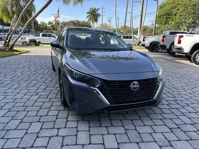 2025 Nissan Sentra SV photo 17