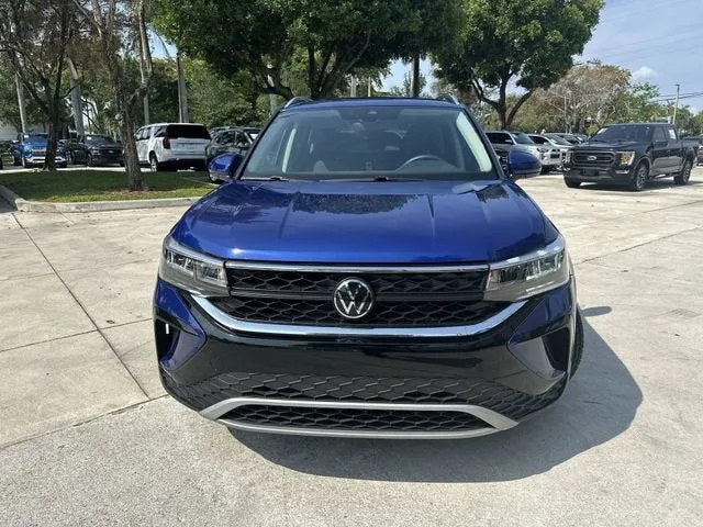 2024 Volkswagen Taos SE photo 37