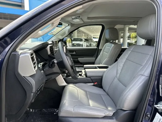2022 Toyota Tundra 4WD Limited photo 30