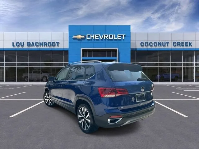 2024 Volkswagen Taos SE photo 6