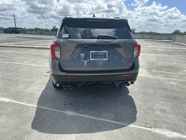 2020 Ford Explorer ST photo 36