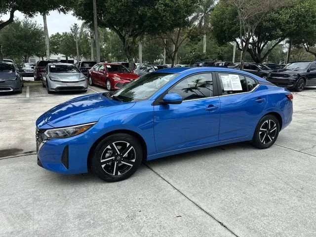 2025 Nissan Sentra SV photo 17