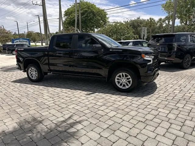 2025 Chevrolet Silverado 1500 RST photo 16