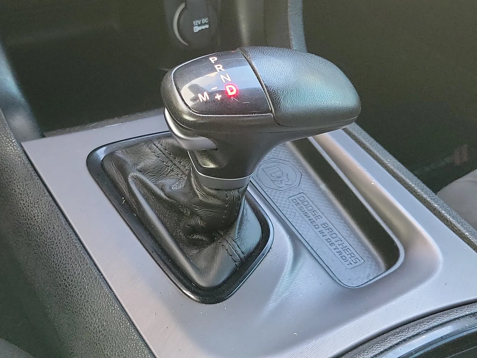 2022 Dodge Charger R/T photo 32