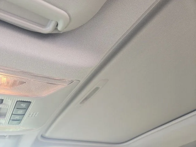2020 Toyota RAV4 XLE Premium photo 22