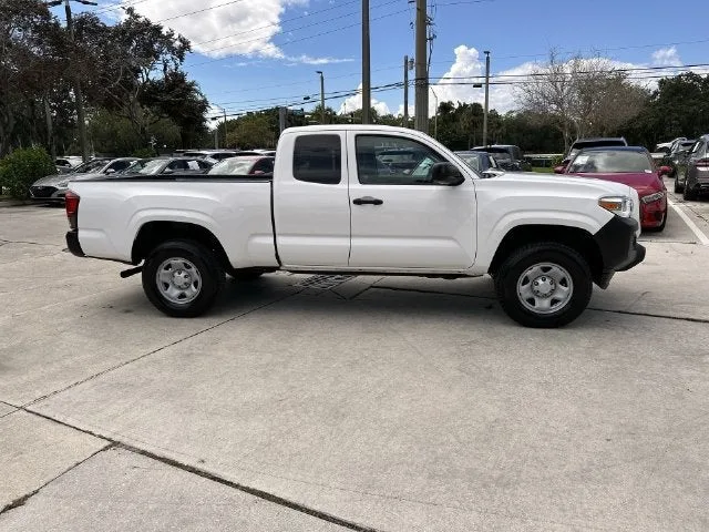 2022 Toyota Tacoma 2WD SR photo 14