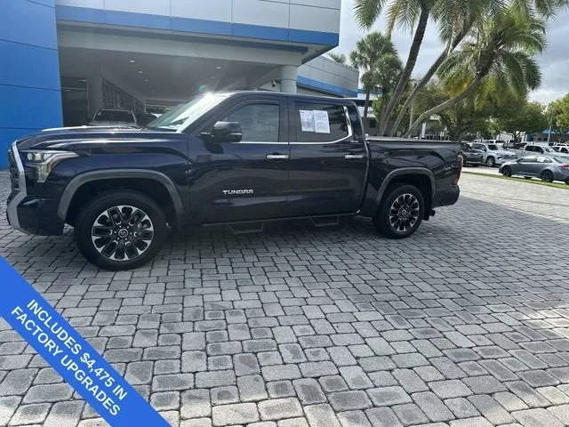 2022 Toyota Tundra 4WD Limited photo 32