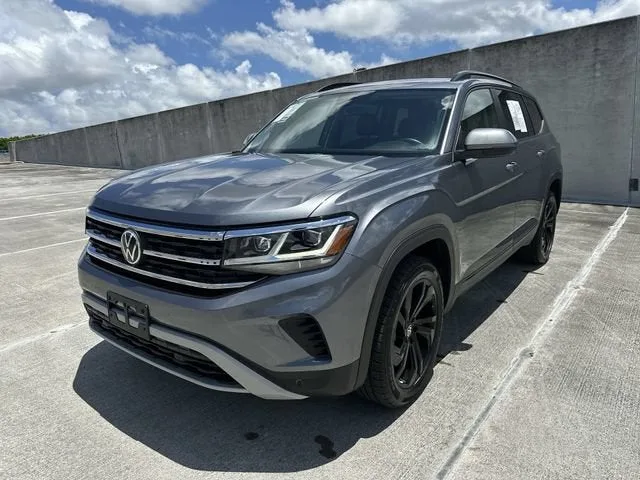 2022 Volkswagen Atlas 2.0T SE w/Technology photo 17