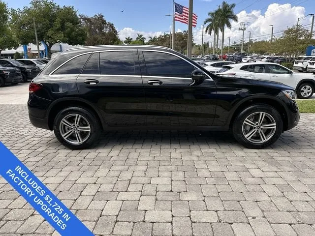 2022 Mercedes-Benz GLC GLC 300 photo 14