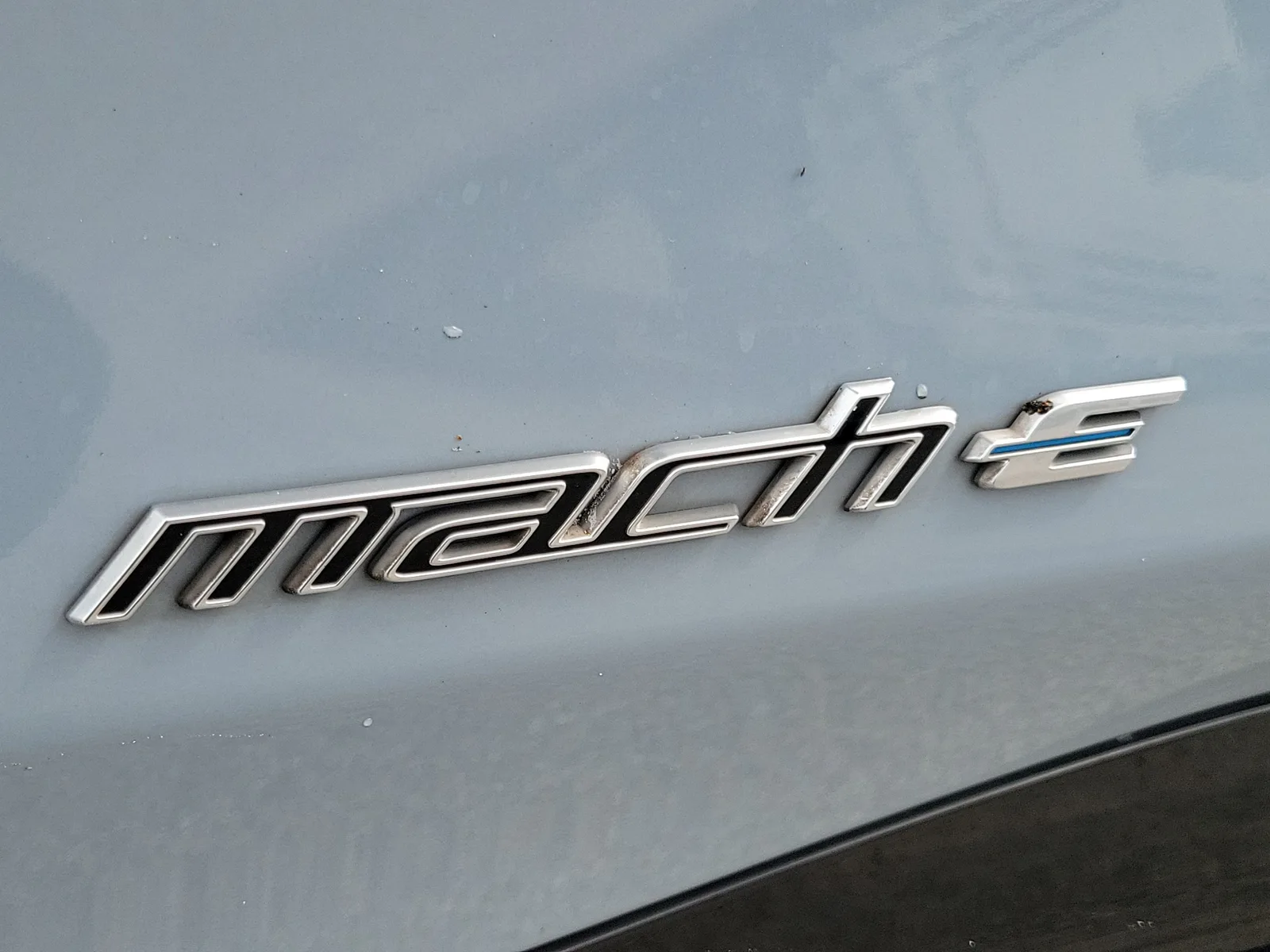 2024 Ford Mustang Mach-E Premium photo 11