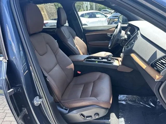 2023 Volvo XC90 Plus photo 29