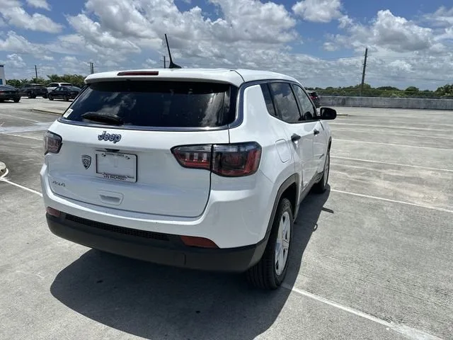 2023 Jeep Compass Sport photo 35
