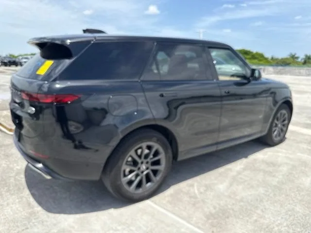 2023 Land Rover Range Rover Sport SE photo 19