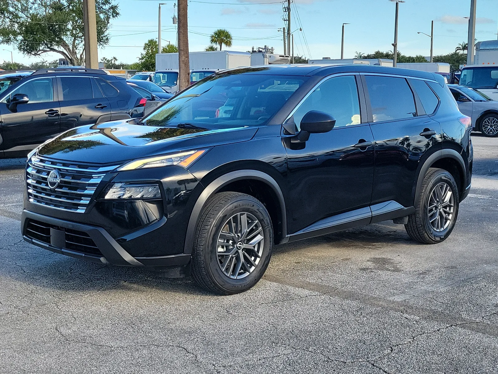 2024 Nissan Rogue S photo 7