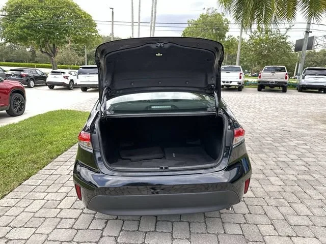2024 Toyota Corolla LE photo 28