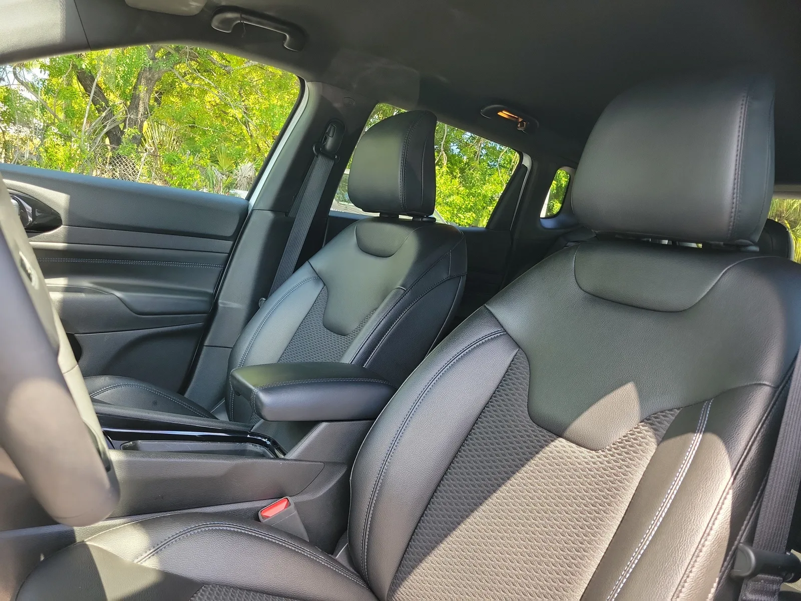 2025 Jeep Compass Latitude photo 21