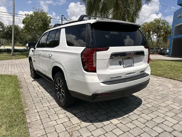 2023 GMC Yukon AT4 photo 33