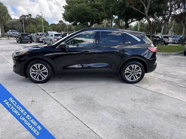 2022 Ford Escape SEL photo 32