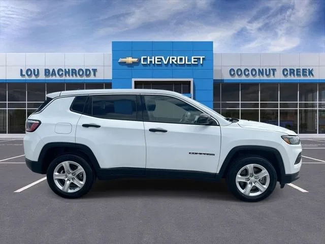 2023 Jeep Compass Sport photo 9