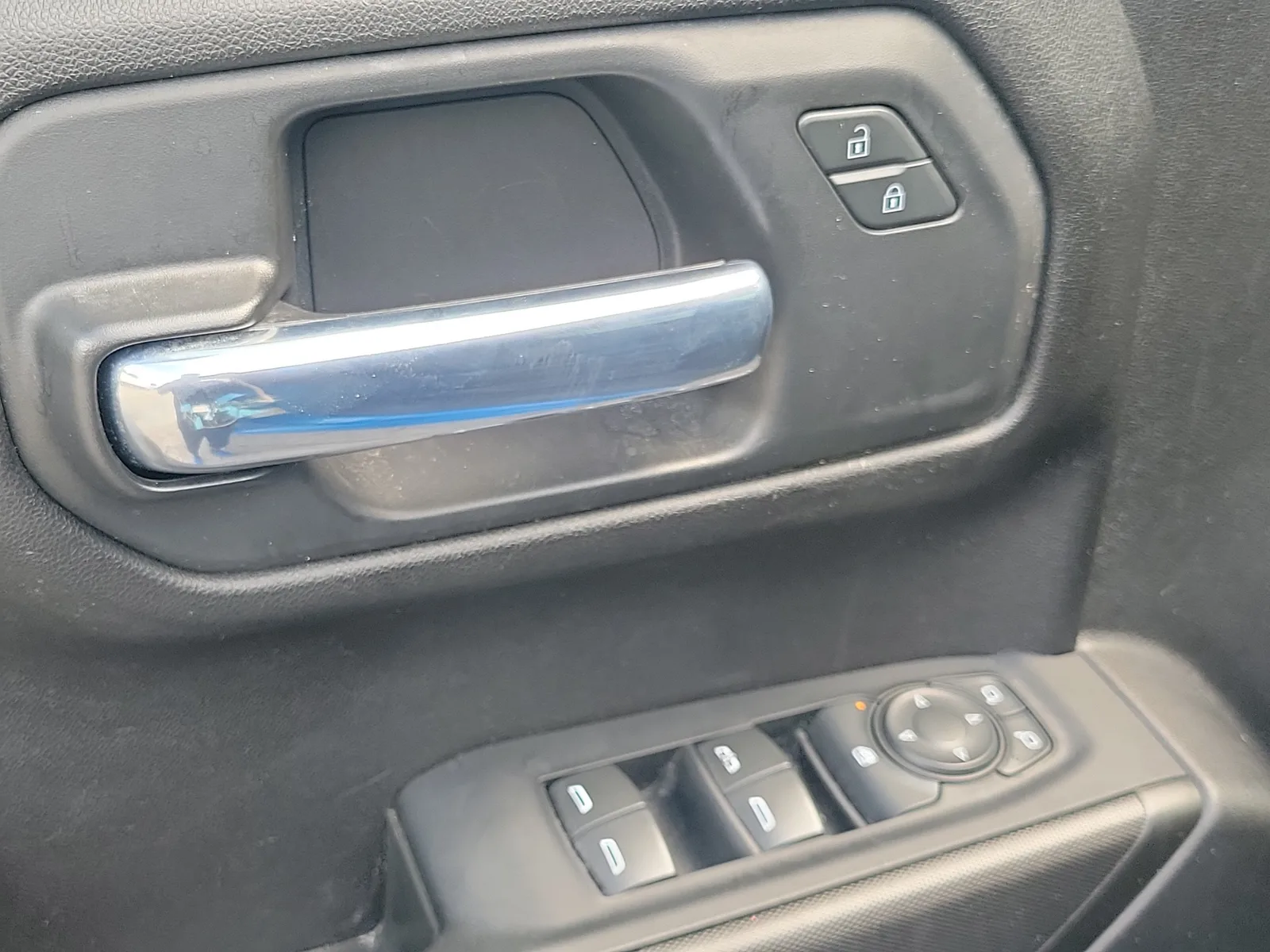 2023 Chevrolet Silverado 1500 Custom photo 14