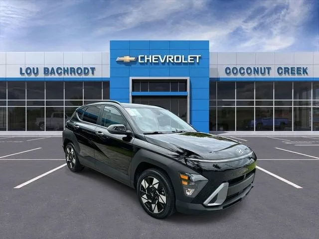 2025 Hyundai Kona SEL photo 2