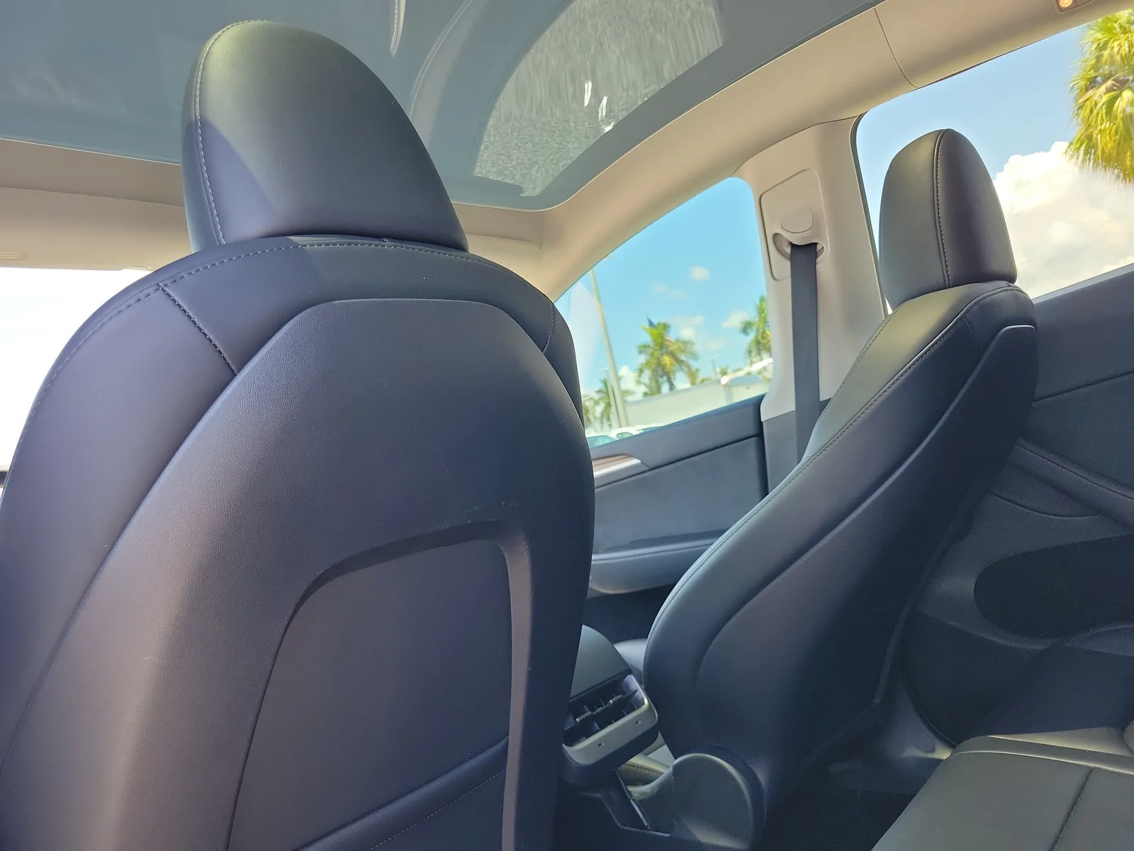 2023 Tesla Model Y Performance photo 16