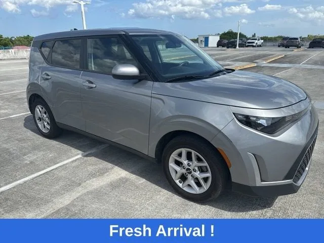 2024 Kia Soul LX photo 12