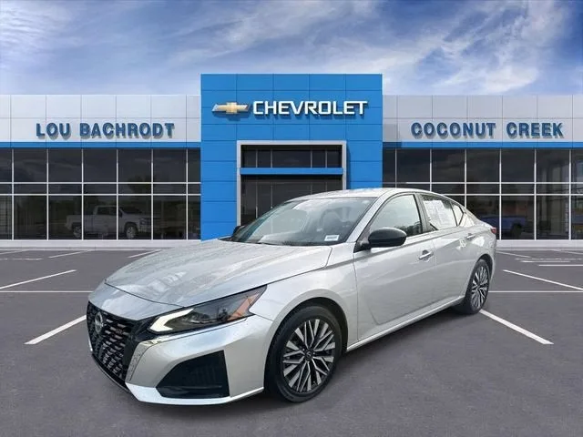 2024 Nissan Altima 2.5 SV photo 4