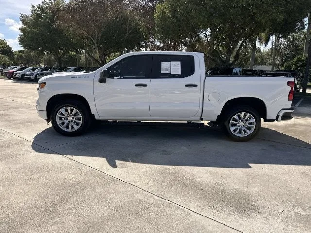 2025 Chevrolet Silverado 1500 Custom photo 32
