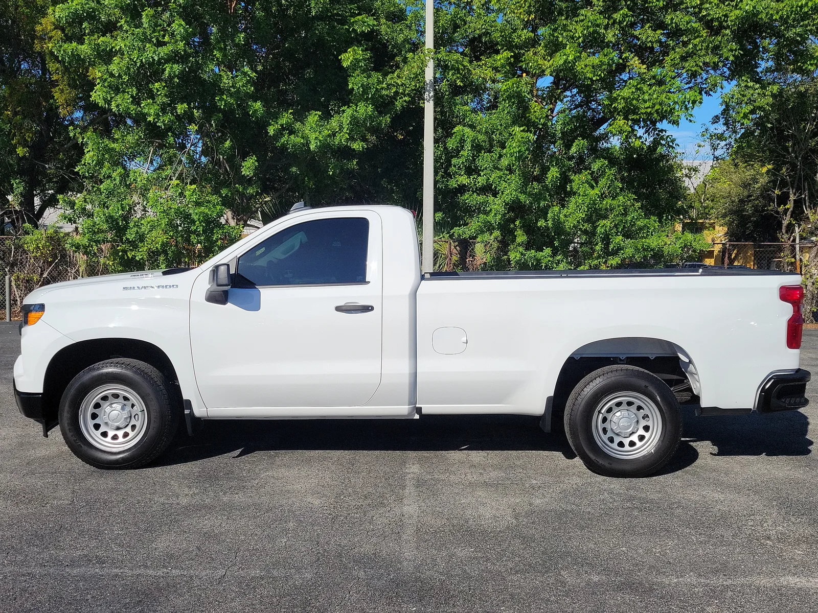 2026 Chevrolet Silverado 1500 WT photo 6