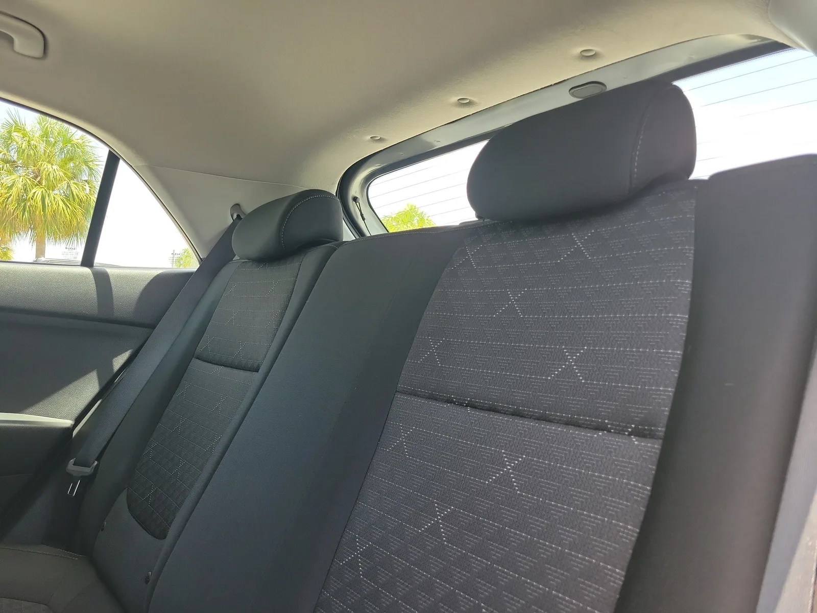 2022 Kia Rio 5-Door S photo 13