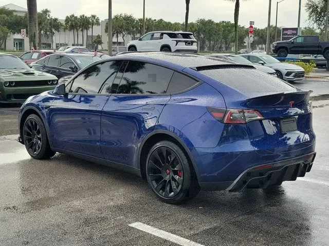 2020 Tesla Model Y Long Range photo 5