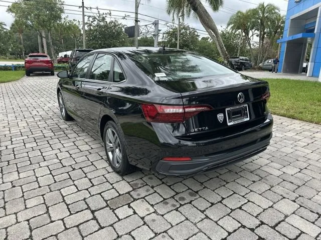 2024 Volkswagen Jetta SE photo 34