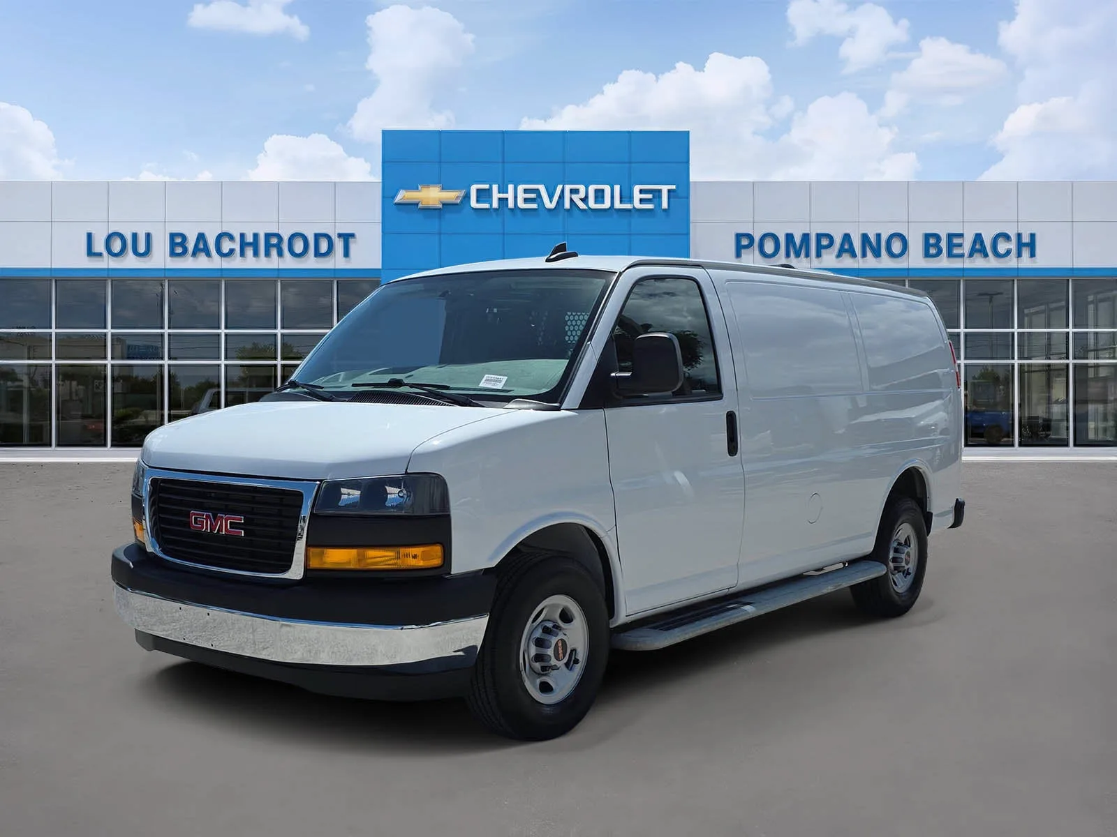 2024 GMC Savana Cargo 2500 Work Van photo 3