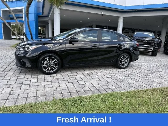 2024 Kia Forte LXS photo 19