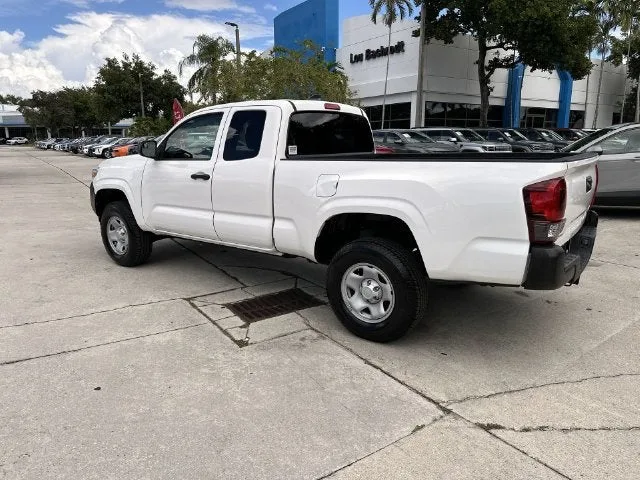 2022 Toyota Tacoma 2WD SR photo 33