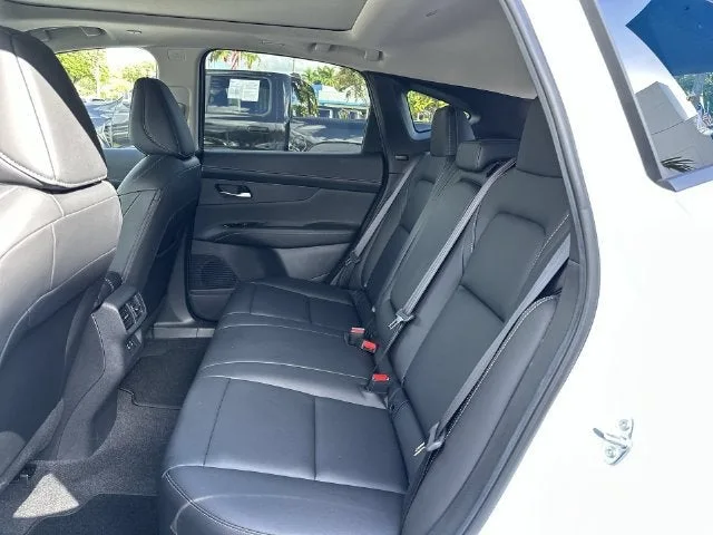 2025 Nissan Murano SL photo 26